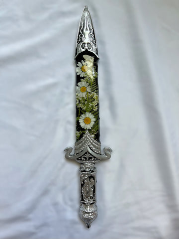 daisy & fern dagger