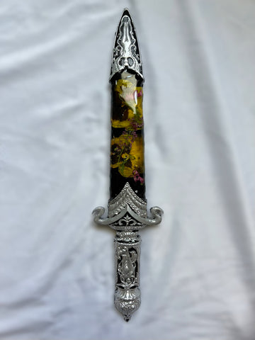 yellow pansy dagger